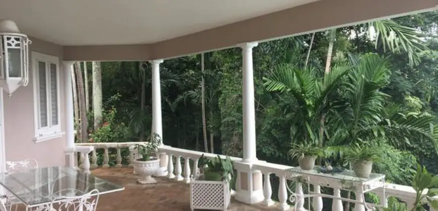Villa for sale in Ocho Rios