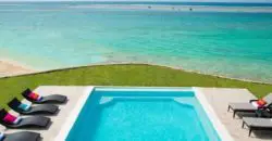 Luxury villa with an enviable Beachfront location in the city of Montego Bay, close to 3 championship golf courses