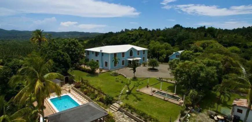 Tamarind Great House nestled in a beautiful area of Oracabessa was carefully refurbished by its present owners to replicate its colonial feel with modern conveniences