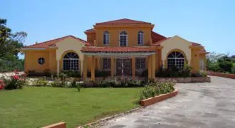 Beautiful home in the quiet and affluent community of southfield st elizabeth for sale