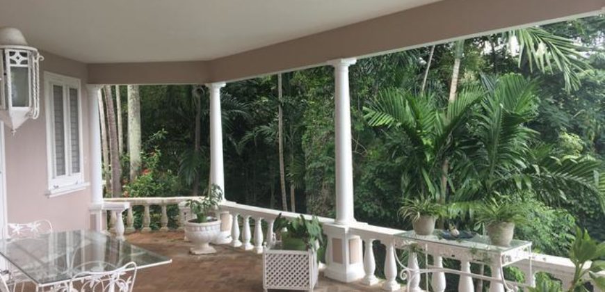 Private hideaway villa just 5 minutes from Ocho Rios Town for sale