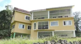 3 Storey 5 Bed 4 Bath executive type house close to Stony Hill Square