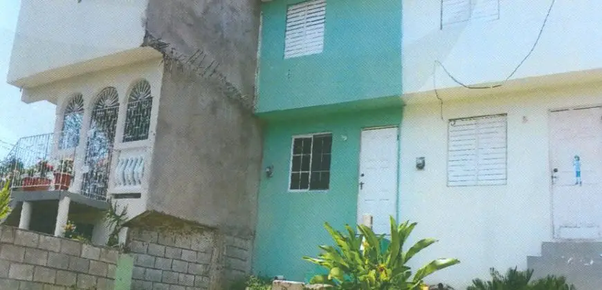 2 Beds 1 Bath private treaty townhouse type residence in St James for sale