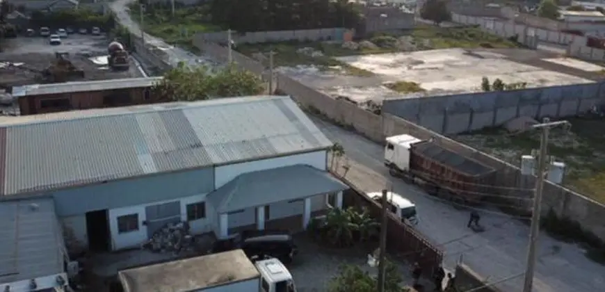 Warehouse in the industrial area of Ironshore Montego bay for sale