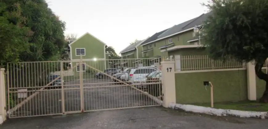 Unfurnished 2 bedroom 2 bathroom Townhouse for rental, located in a small gated complex