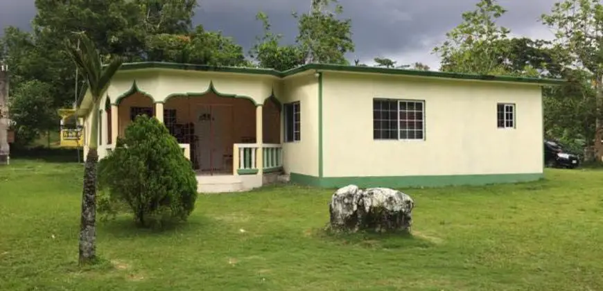 Well built 3 bed 4 bath house for sale in the peaceful community of Bethel Town, Westmoreland