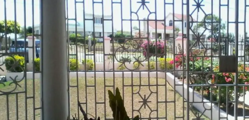 5 Bed 4 Bath house for sale in gated community in Clarendon, Lot is very fruited….Mangoes, Sweet Sop, Ackee etc