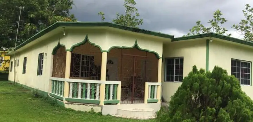 Well built 3 bed 4 bath house for sale in the peaceful community of Bethel Town, Westmoreland