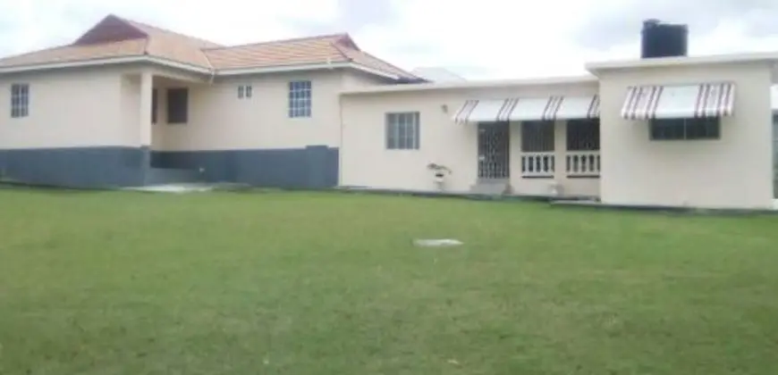 5 Bed 4 Bath house for sale in gated community in Clarendon, Lot is very fruited….Mangoes, Sweet Sop, Ackee etc