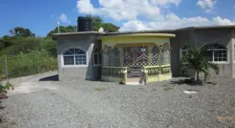 Private treaty property with 4 beds 4 baths for sale in St Thomas