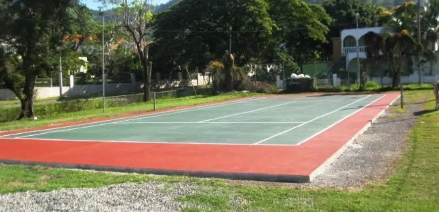 8 Bed 8 Bath house for sale in Kingston with access to play ground, tennis court, jogging trail and other amenities