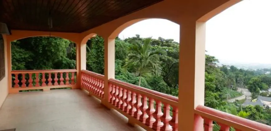 6 bed 4 bath house for sale, comes with full length balcony that provides a breath taking view of the City
