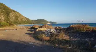 Cheap Beach front, residential Lot in Bull Bay for sale. These lots do not come up for sale very often. make your offer today!