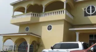 House for sale in  Belvedere, Red Hills, St Andrew. Fantastic 360 degree view of city, St Catherine as far as Clarendon.