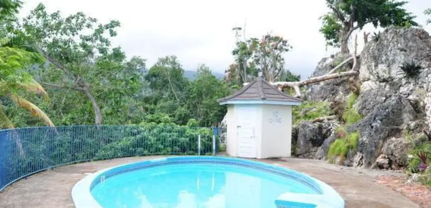 Sitting on over 2 and a half acres of land, Villa Barbary is at the top of Ridge Estates and offers a breathtaking view of Ocho Rios. Consisting of 4 bedrooms and 4 bathrooms along with helper’s quarters