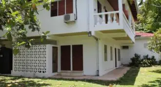 Approximately 35 years old two storey private dwelling house for sale. This spacious building can easily become a modern comfortable family home with some upgrades to kitchen, bathroom and floors