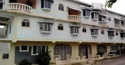 Multi units apartment building for sale, the building is very solid and equipped with all amenities for day to day functioning