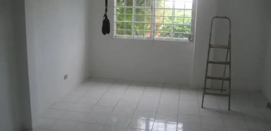 Montego Bay apartment for rent: Located just 5 minutes from Montego Bay’s busy commercial centre. The Bogue City centre and Fairview Shopping Mall this apartment is ideal for any single working person or couple.